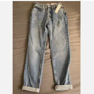 BDG Mom High Rise Medium Wash Jeans Size 26